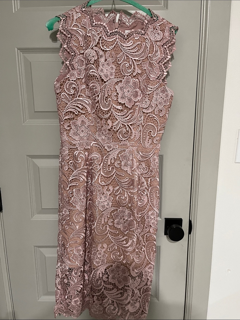Dress the Population Dusty Rose Lace Midi Dress